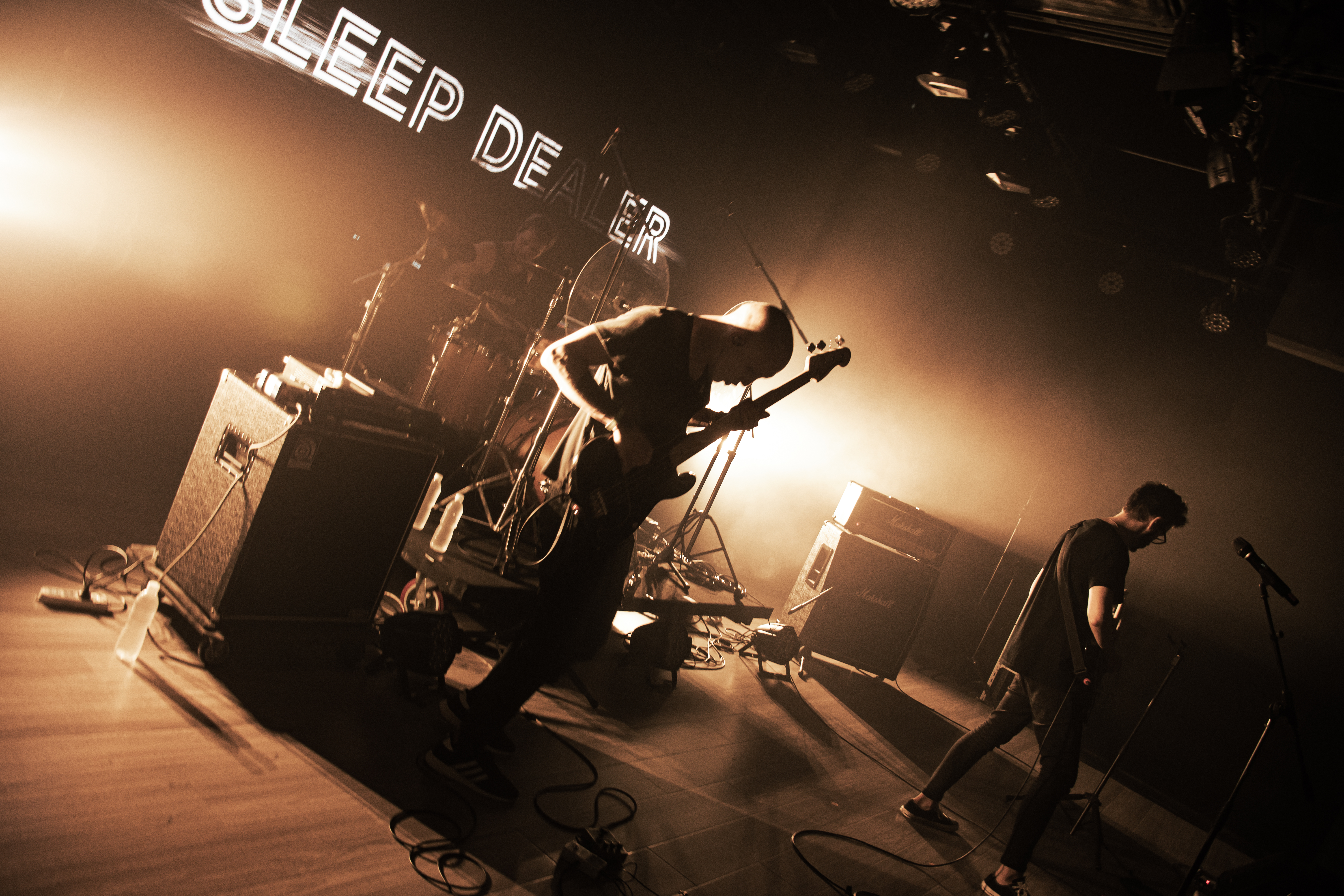 Live shot 02
