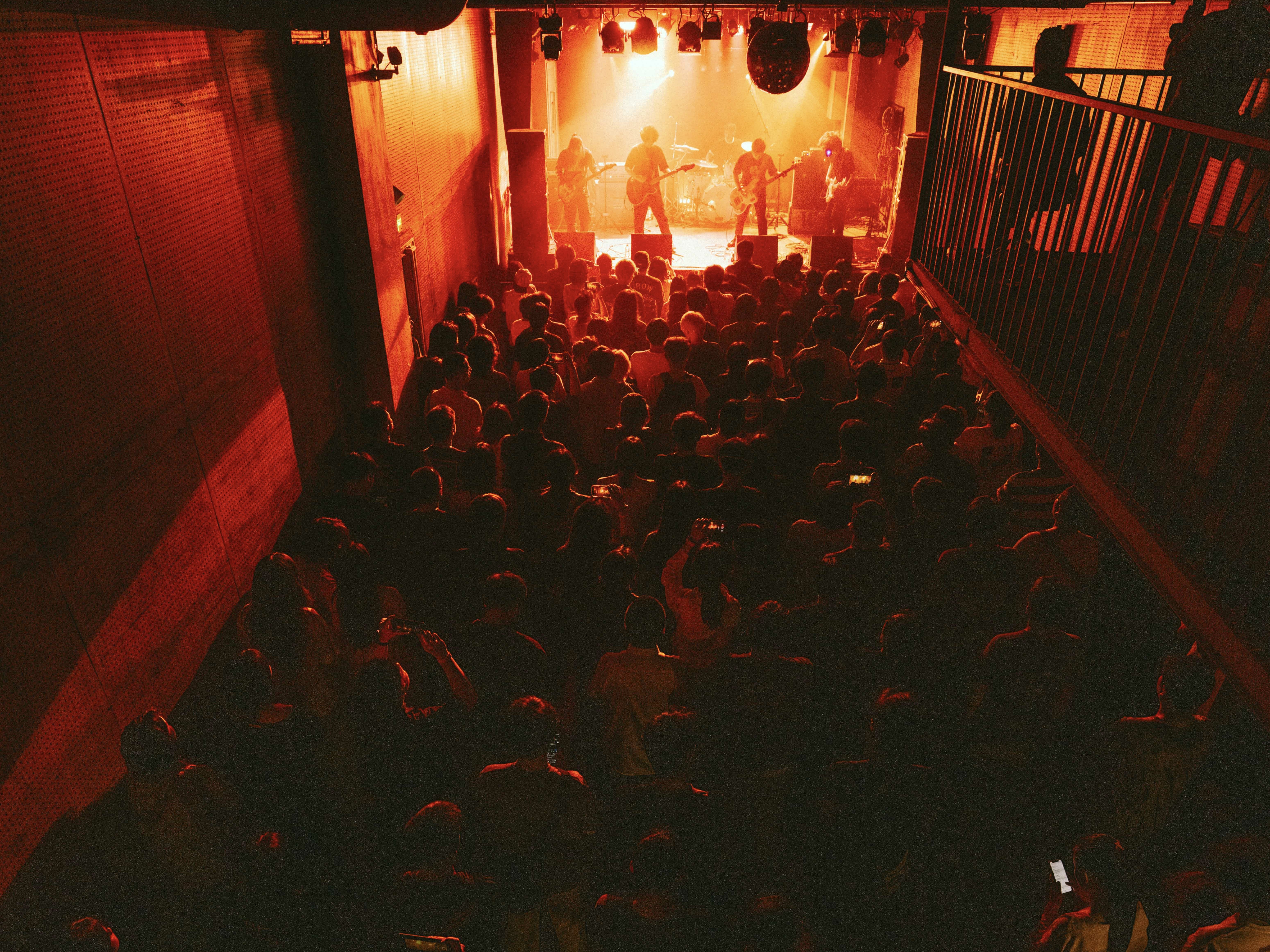 Live shot 03