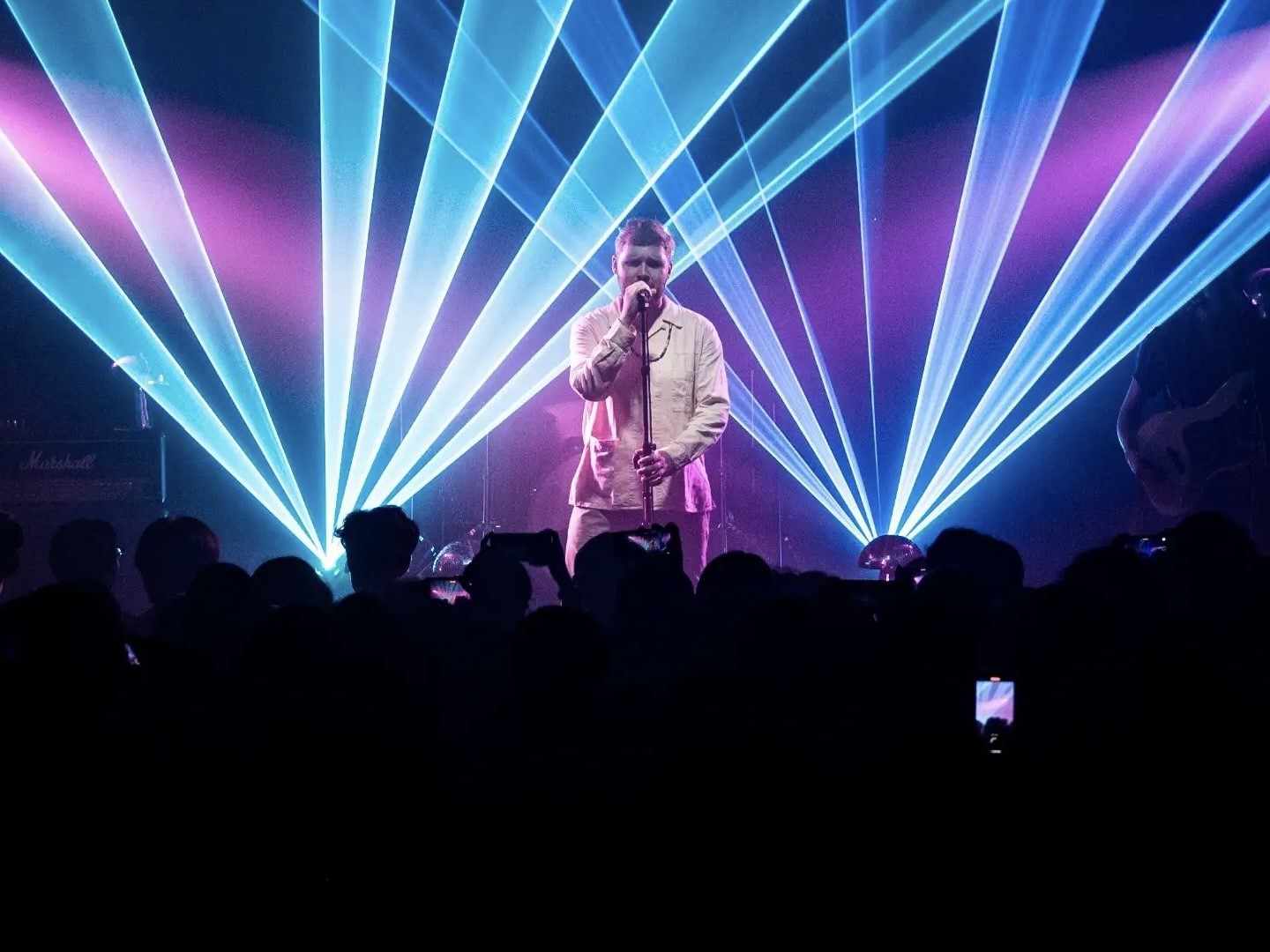 Live shot 07